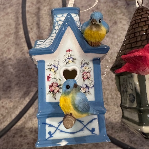 Vintage porcelain Bradford Exchange heirloom birdhouse ornaments - Picture 13 of 13